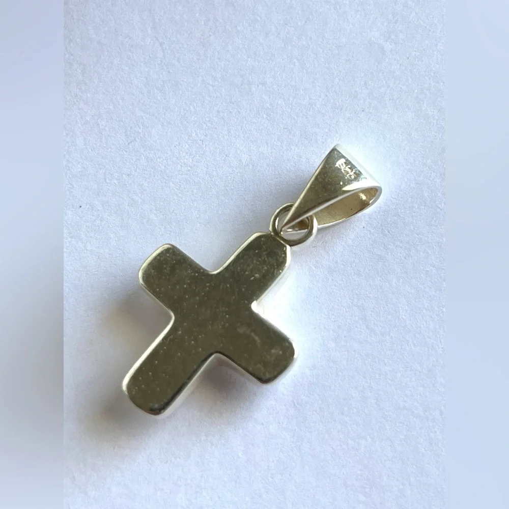 Silpada Sterling Silver Puffy Cross Pendant - Picture 3 of 3